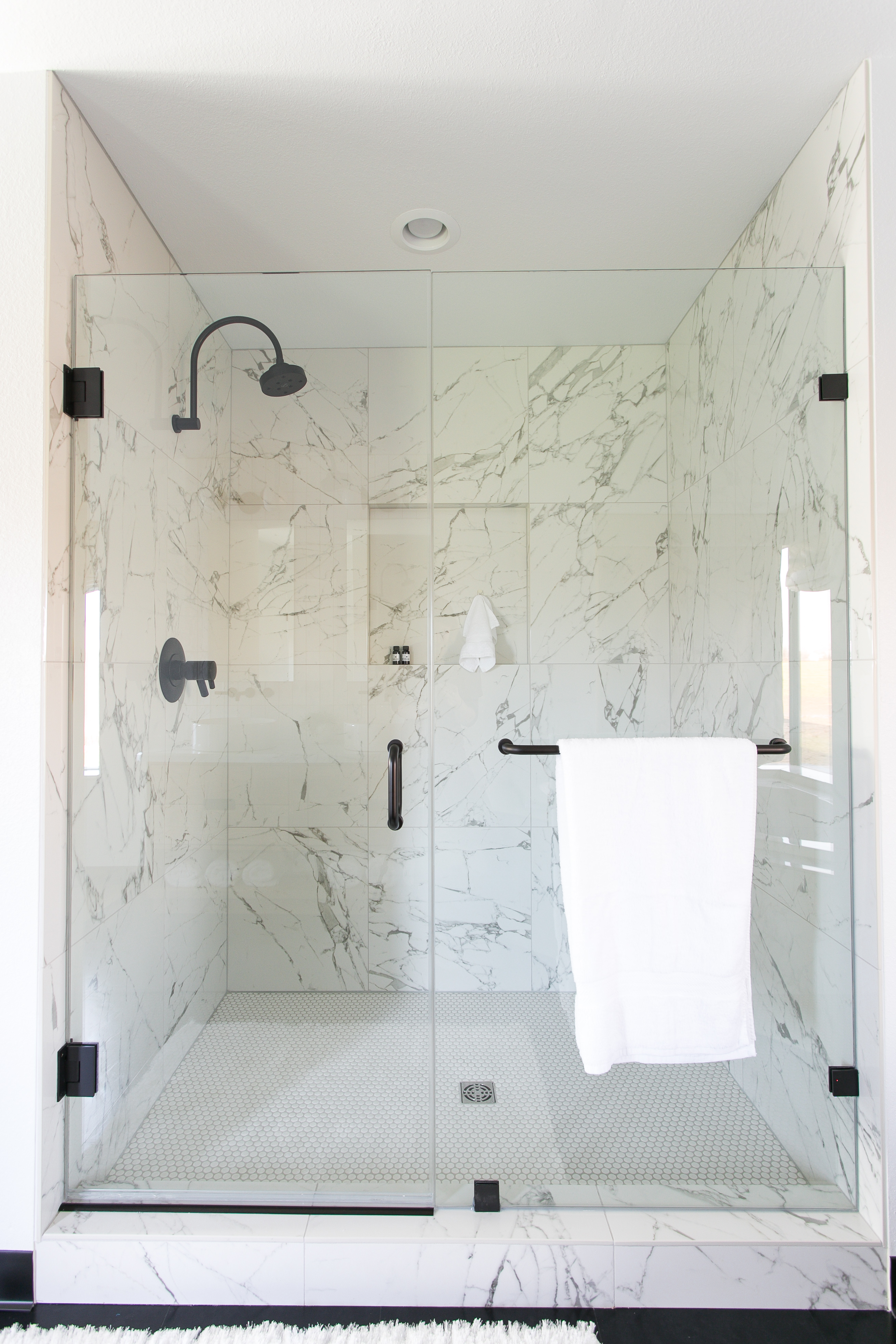 Sadie Beachy The Dwelling Bnb Bathroom