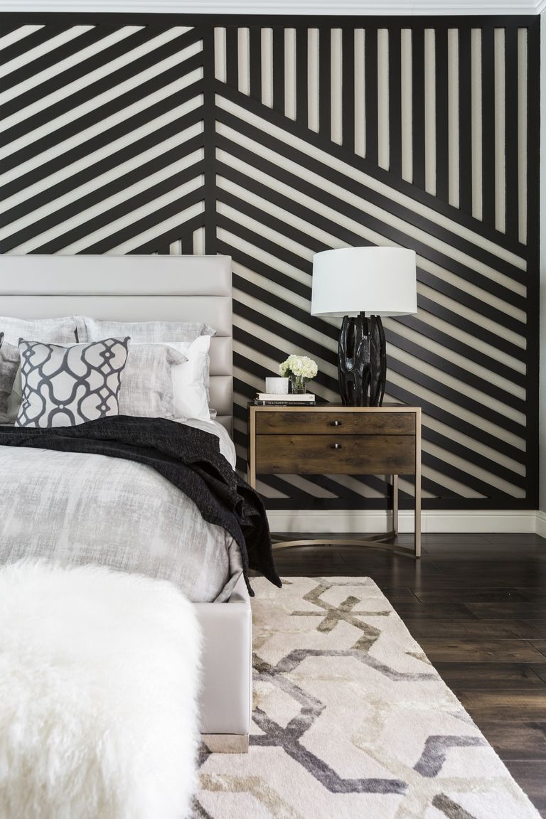 Design by Contour Interior Design, Photo by Julie Soefer Photography via ELLE Decor