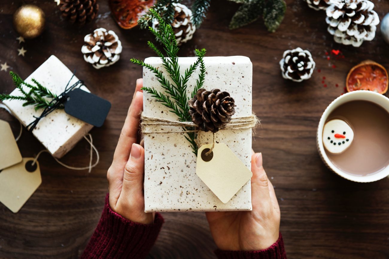 Timeless Interior Designer-Approved Gift Wrap