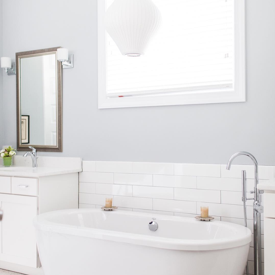 CAROLYNLEONA_BATHROOM